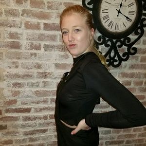 Meet your Posher, Alee